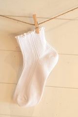Ruffle Ribbed Socks