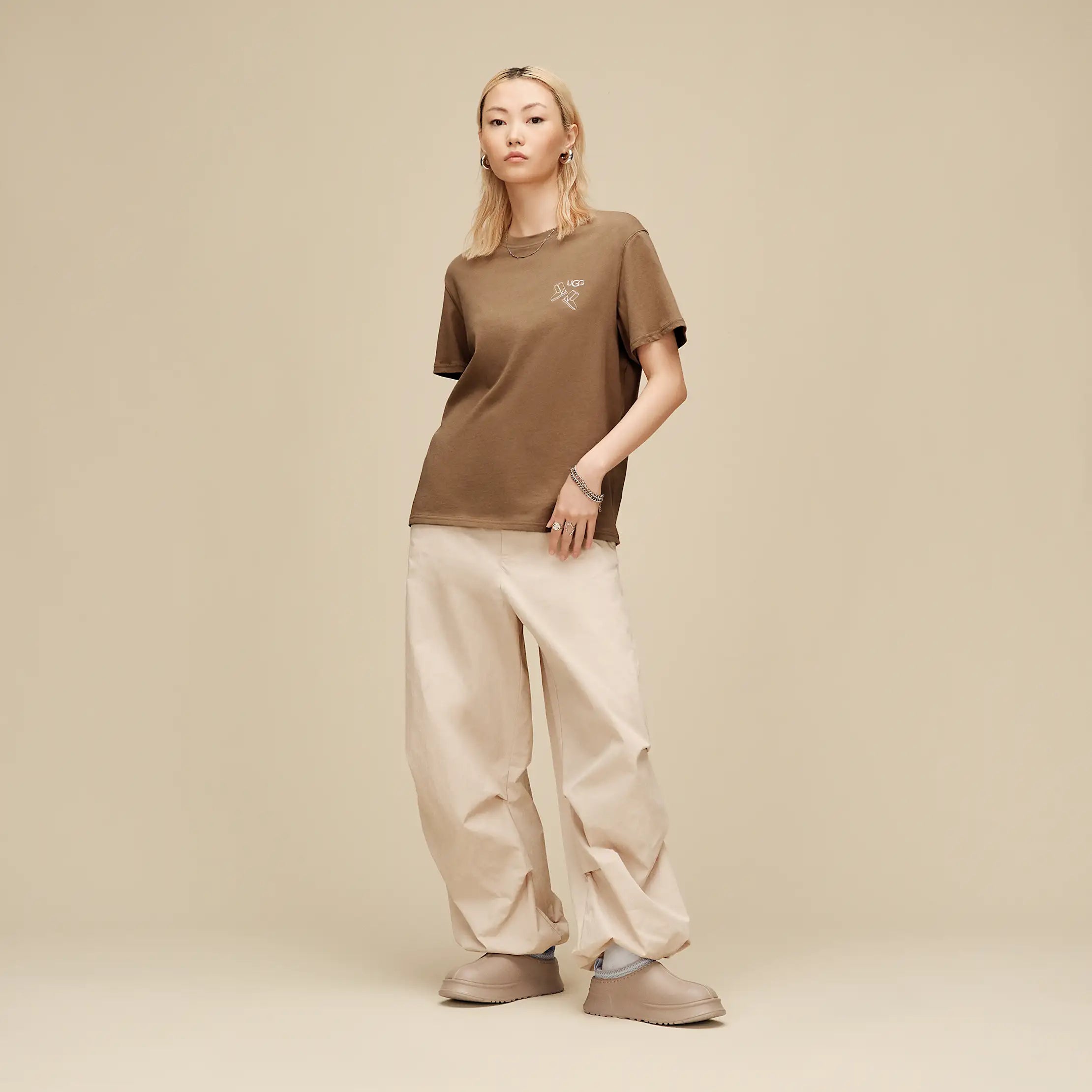All Gender UGG Classic Boot Tee - COFFEE GROUNDS