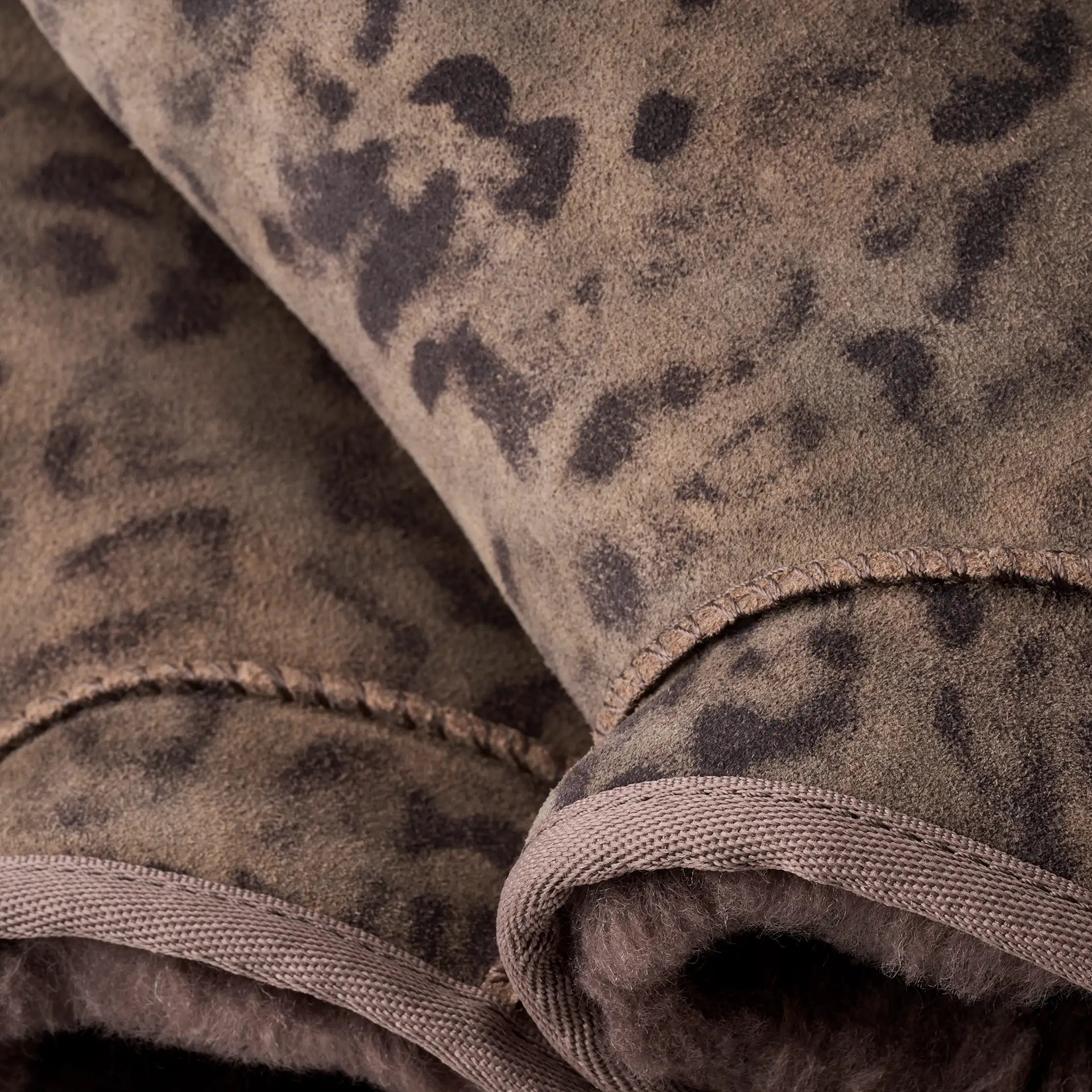 Women's Classic Ultra Mini Spotted - CHESTNUT