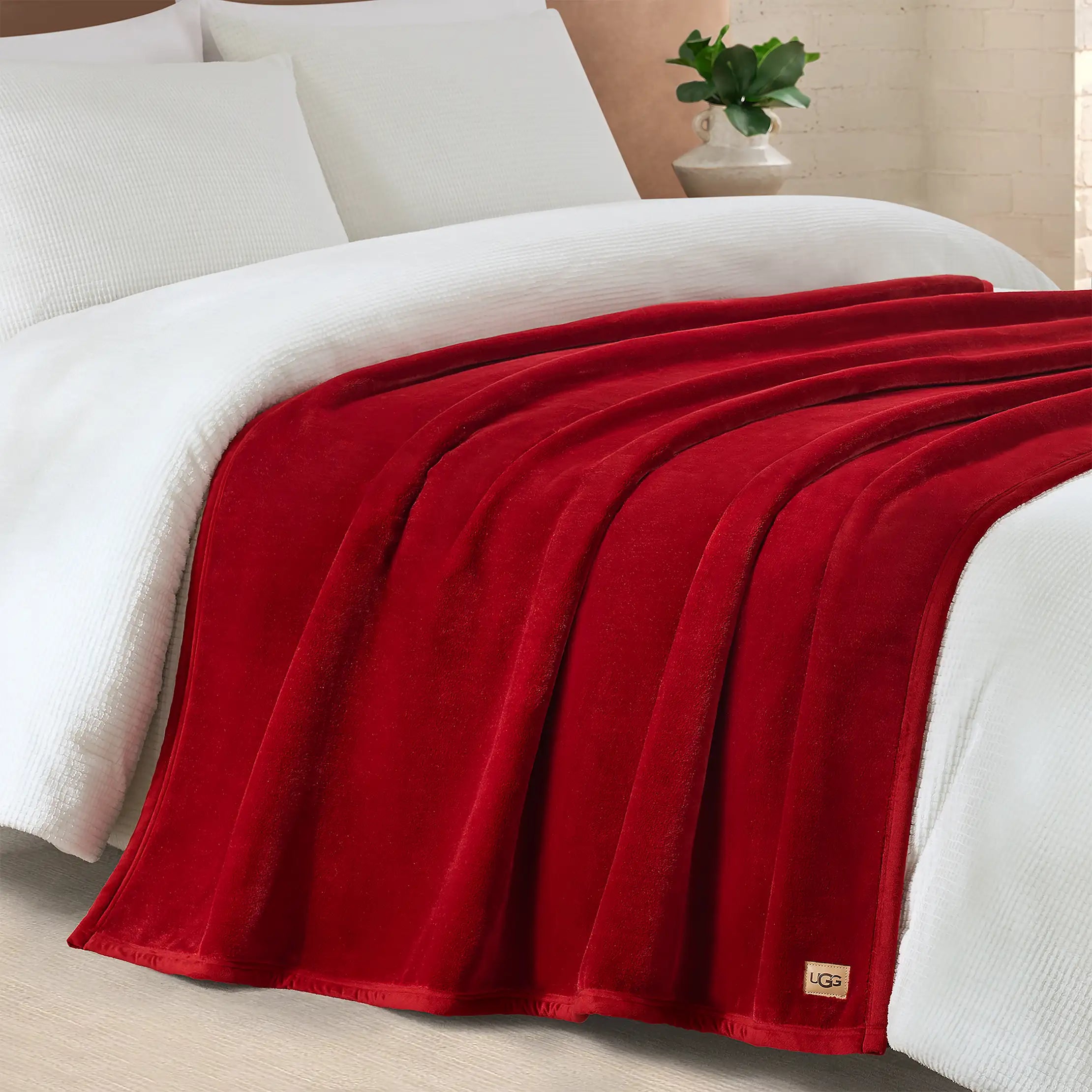 Home Coco Throw 50" x 70" - COFFEE BERRY