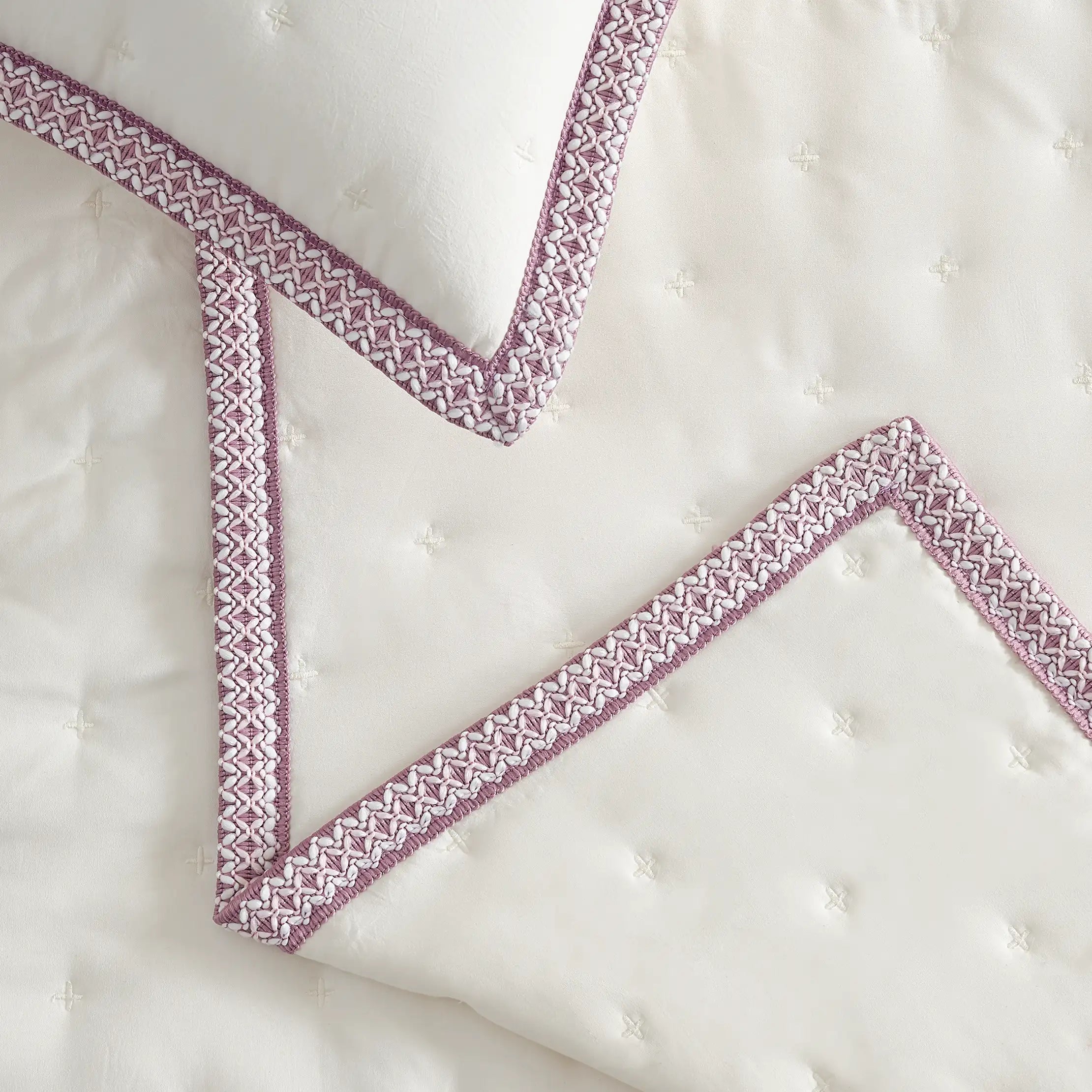Home Devon UGGbraid Quilt Set T/TXL - SNOW / DUSTY ORCHID